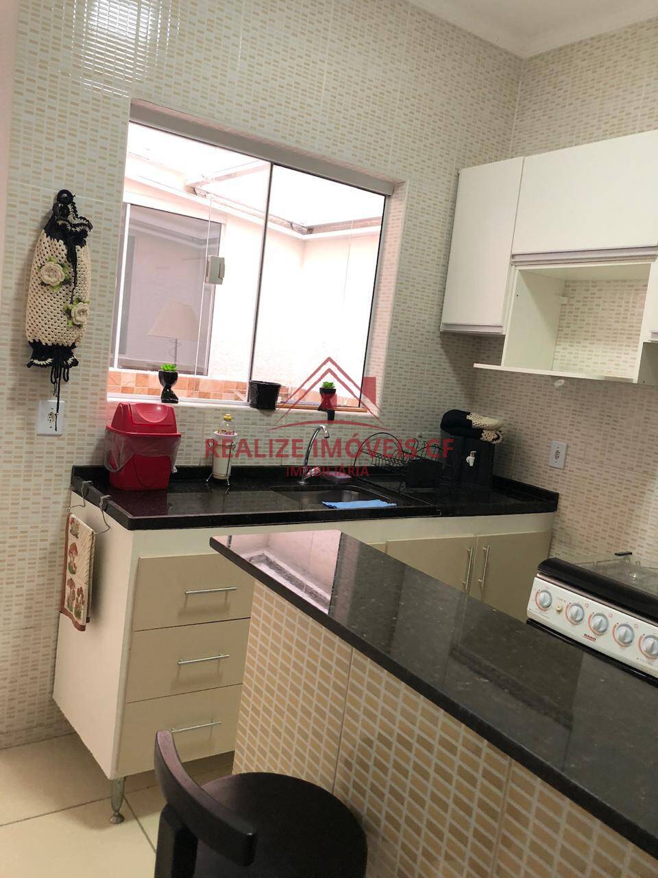 Casa de Condomínio à venda e aluguel com 1 quarto, 60m² - Foto 12