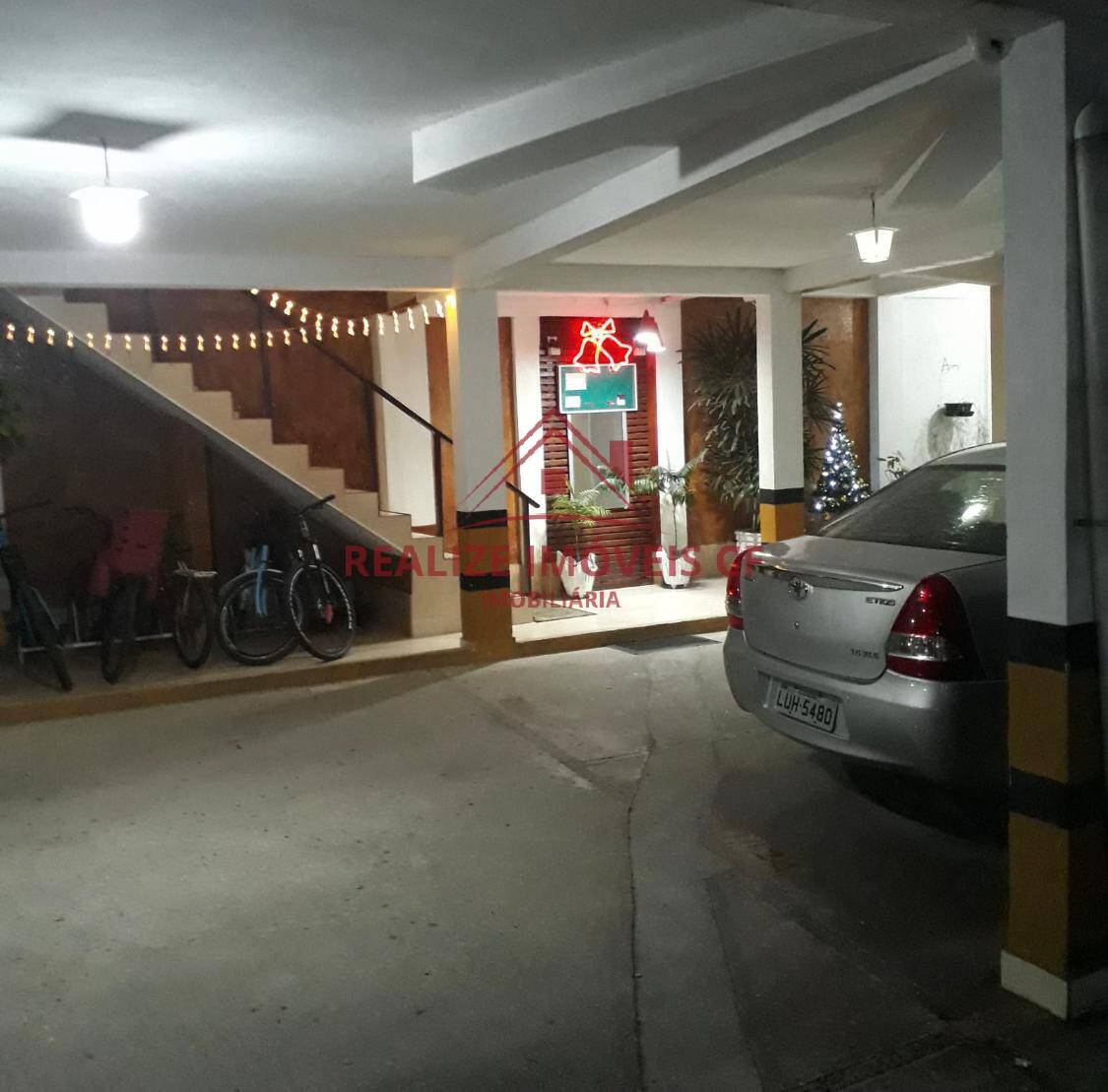 Casa de Condomínio à venda e aluguel com 1 quarto, 60m² - Foto 2