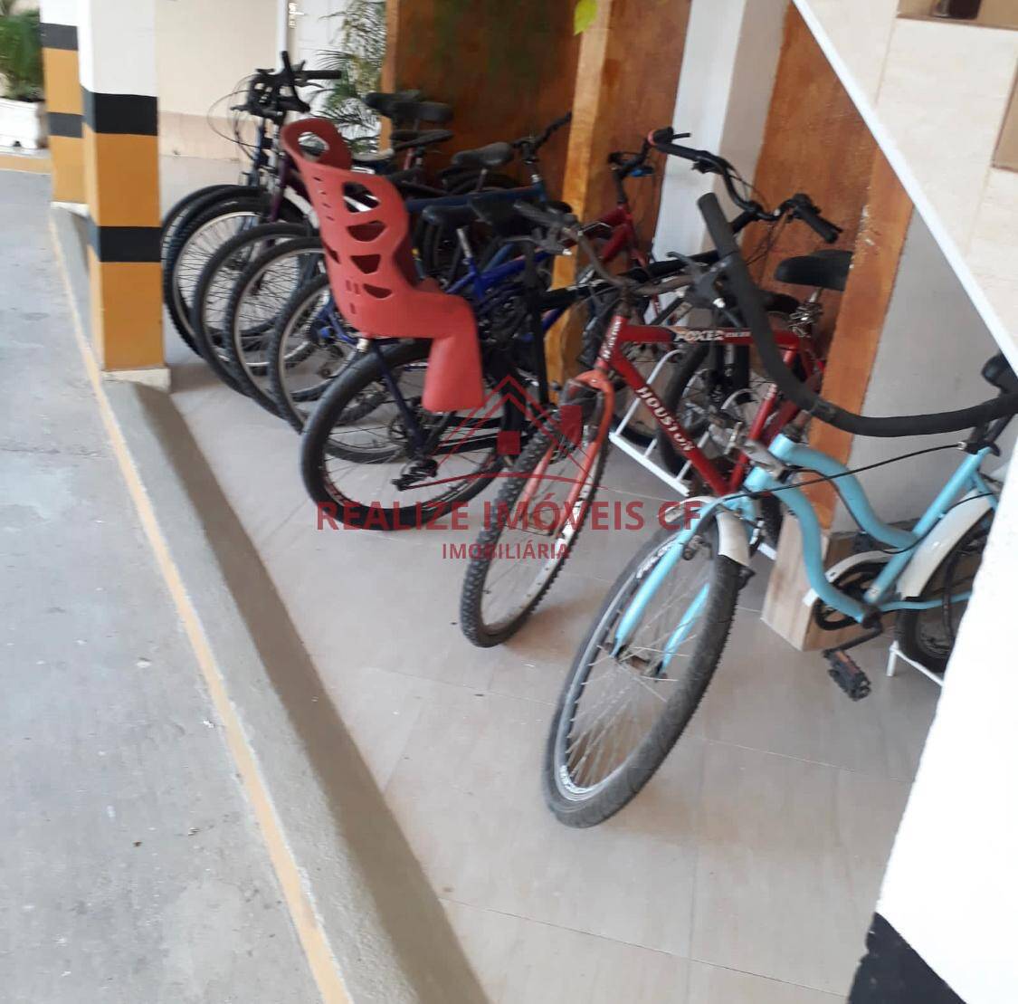 Casa de Condomínio à venda e aluguel com 1 quarto, 60m² - Foto 6