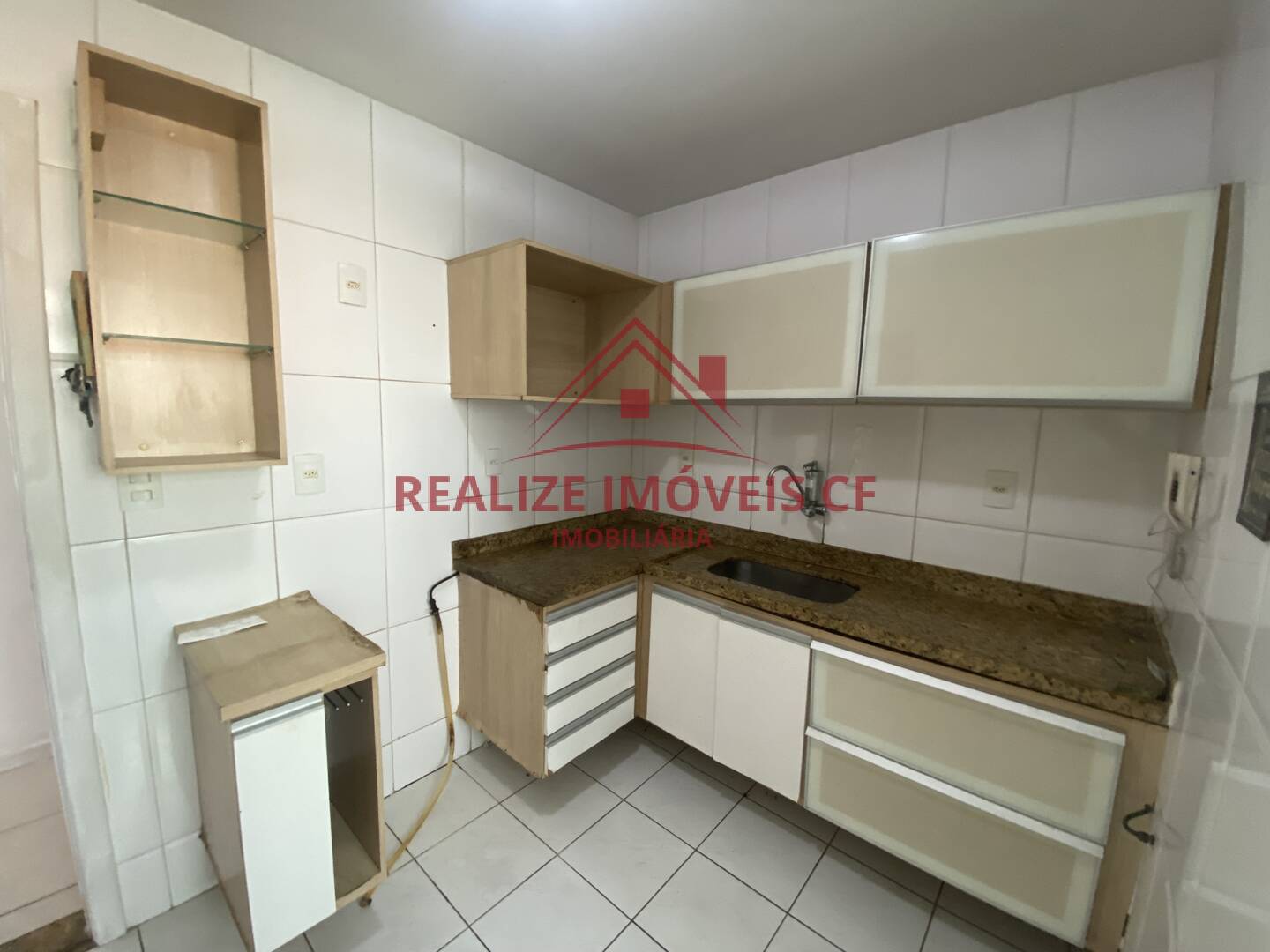 Apartamento para alugar com 3 quartos, 90m² - Foto 4