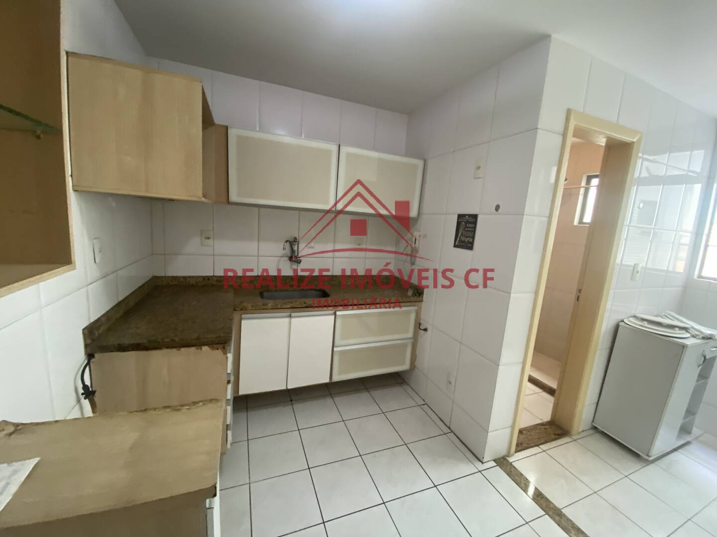 Apartamento para alugar com 3 quartos, 90m² - Foto 9