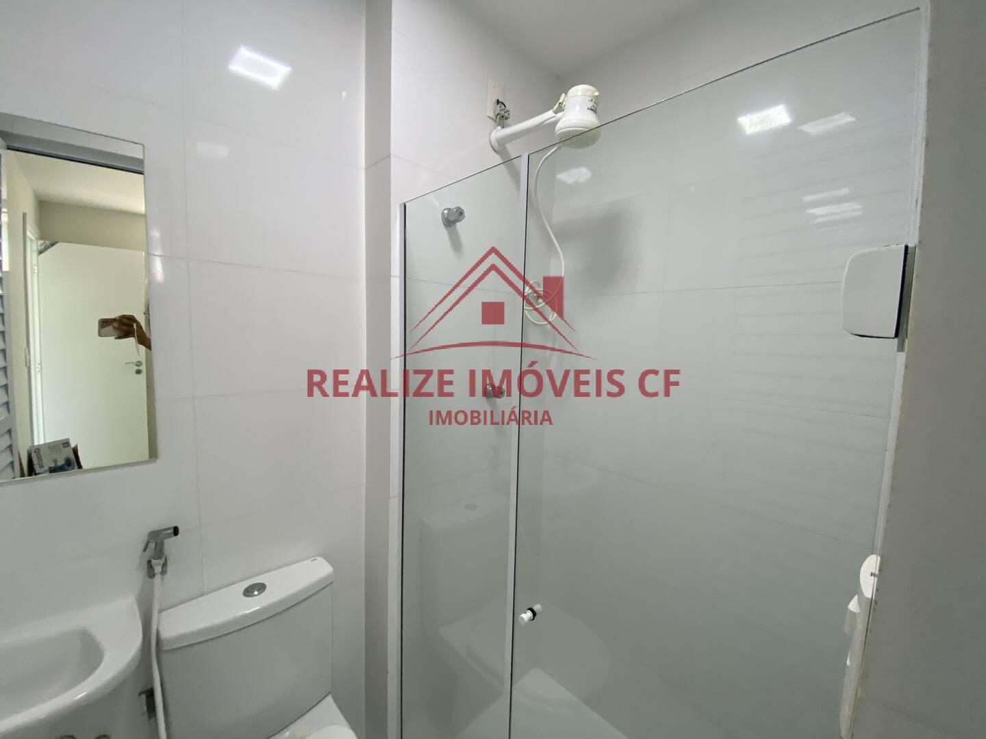 Apartamento para alugar com 3 quartos, 188m² - Foto 18