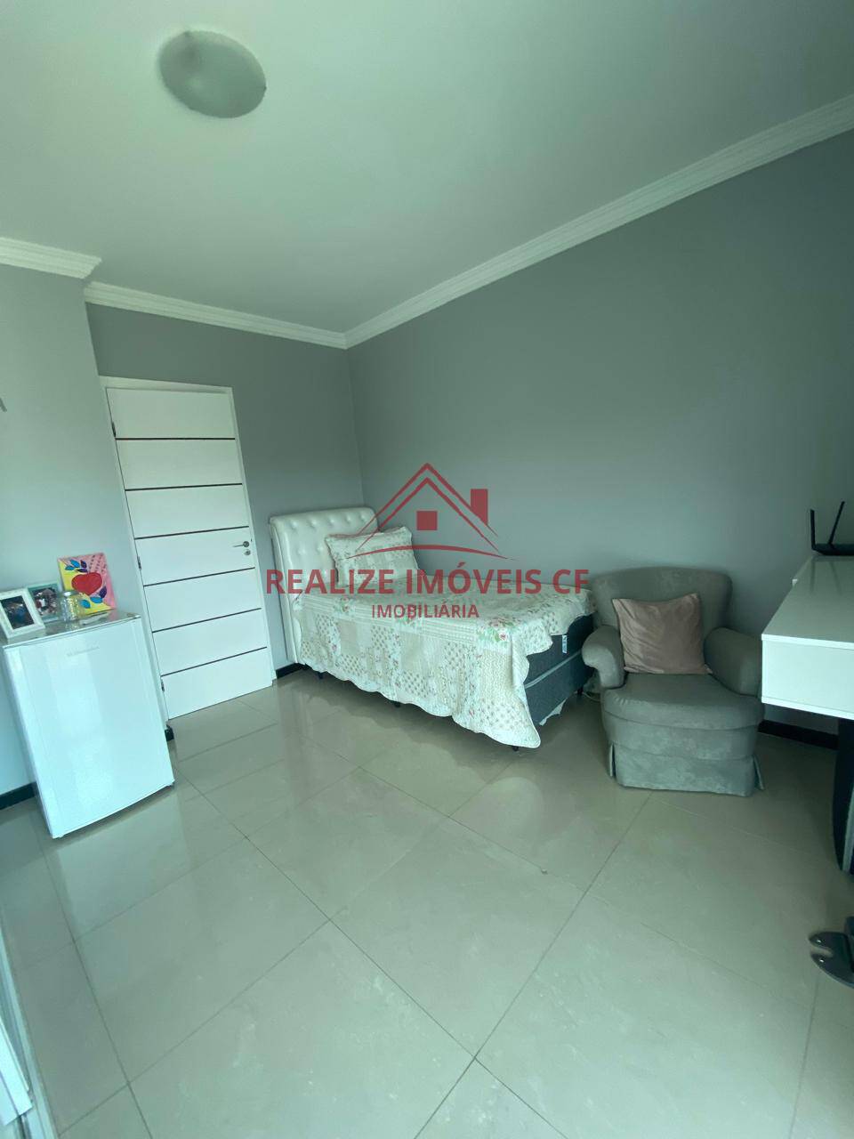Casa para alugar com 3 quartos, 285m² - Foto 18