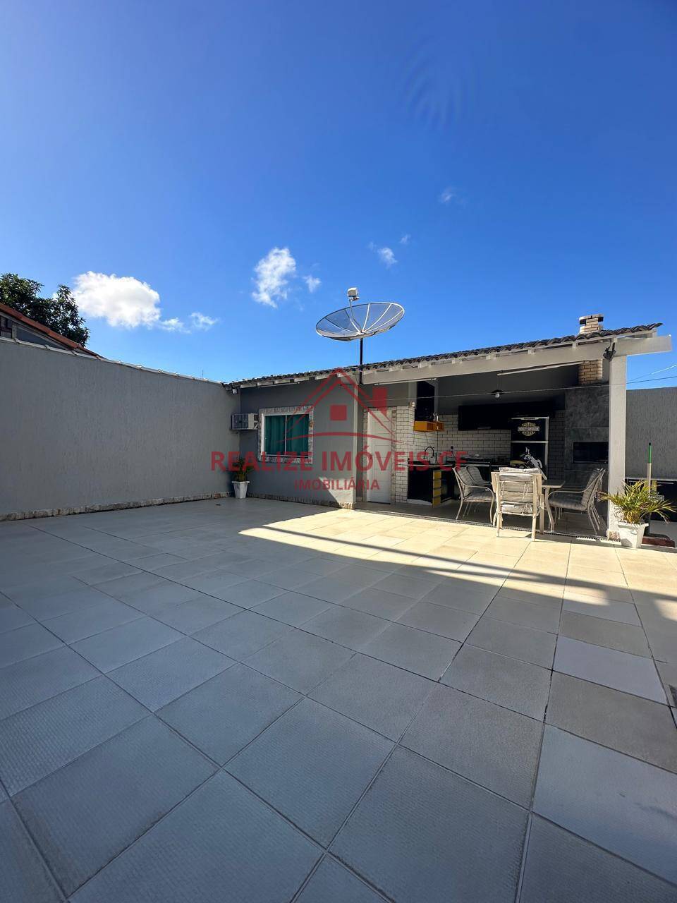 Casa para alugar com 3 quartos, 285m² - Foto 4